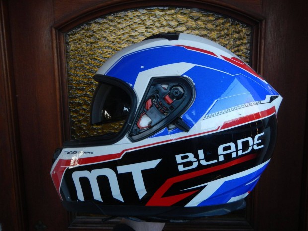 MT Blade helmet buksisak M-es , napszemveges ,hasznlt olcsn