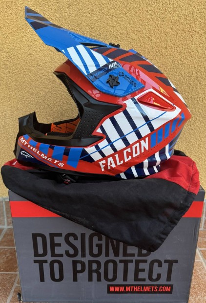 MT Helmets Falcon