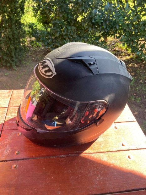 MT Helmets, Blade SV Solid Matt Black (S-es) buksisak