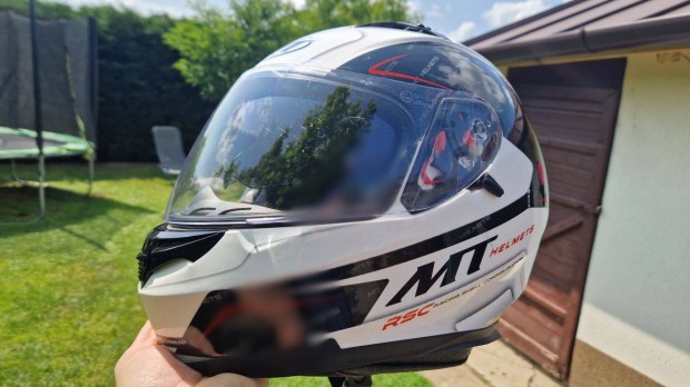 MT Helmets bukósisak L-méretben