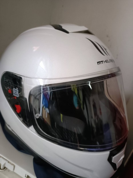 MT helmets thunder 3 