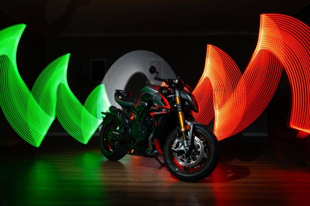 MV Agusta Brutale 1000 RR FA. Nrburgring. lim...