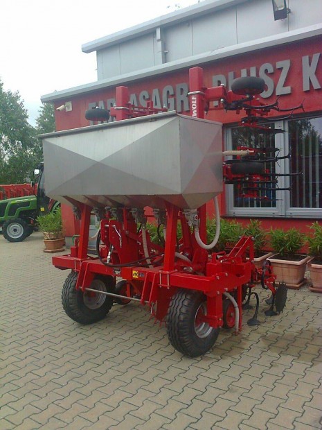 MW 2+2 kultivtor szilrd vagy folykony mtrgya adapterrel !