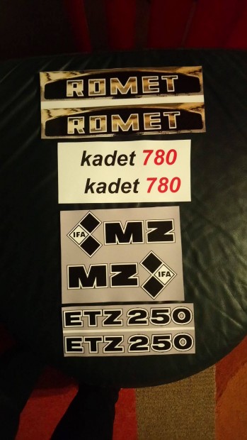 MZ ETZ 250- es matrica eladó egy szett 2500ft .Előre utalás esetén pos