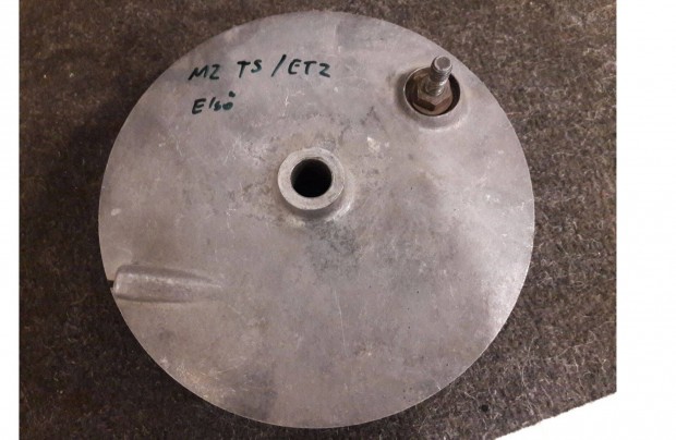 MZ Ts 125 / 150 / 250 komplett első fékfal