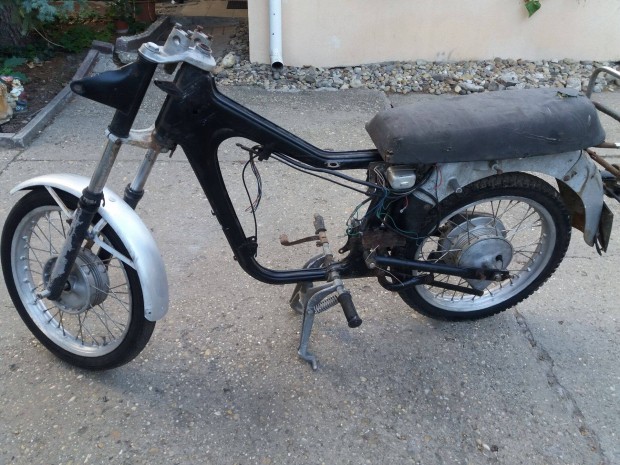 MZ ts 125/ 150 alkatrészek!