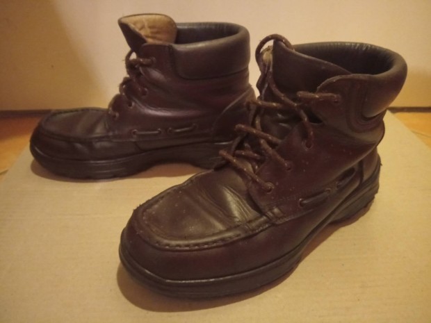 M.John Classic br bakancs 43