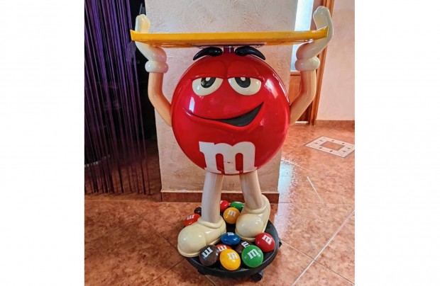 M&M-es cukorka reklmfigura elad