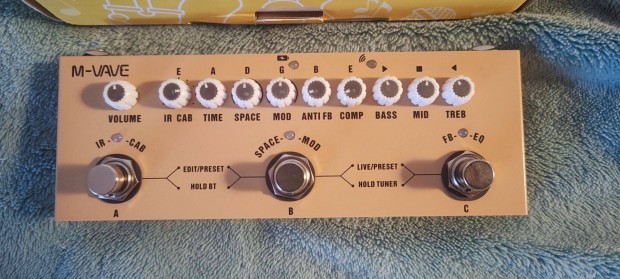 M-Vave Cube Baby AC Akusztikus gitár előfok & IR multi-effekt