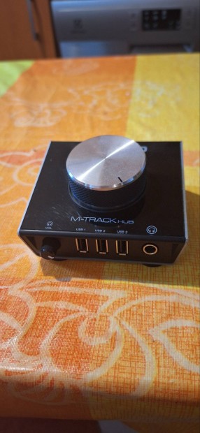 M-audio mtrack hub hangkrtya