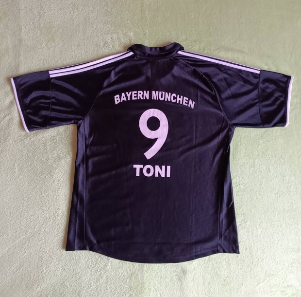 M-es adidas Luca Toni FC Bayern Mnchen (2008/09) vendg mez