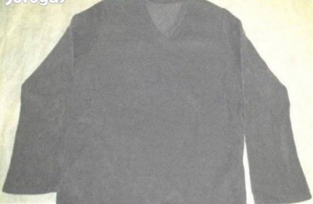 M-es női plüss pulóver.Szürke színű