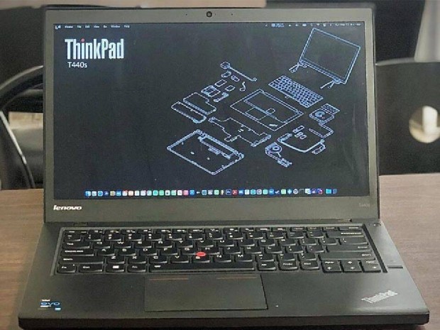 Ma csak Lenovok: Ez a Lenovo Thinkpad T450