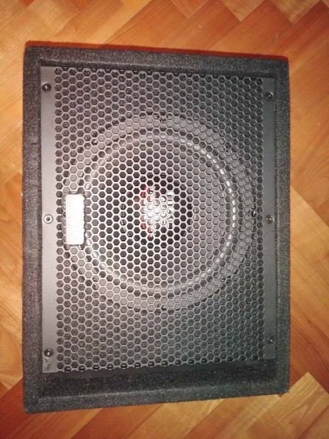 Mac Audio Mobilt Street Sub 108A m�lynyom� - 200W