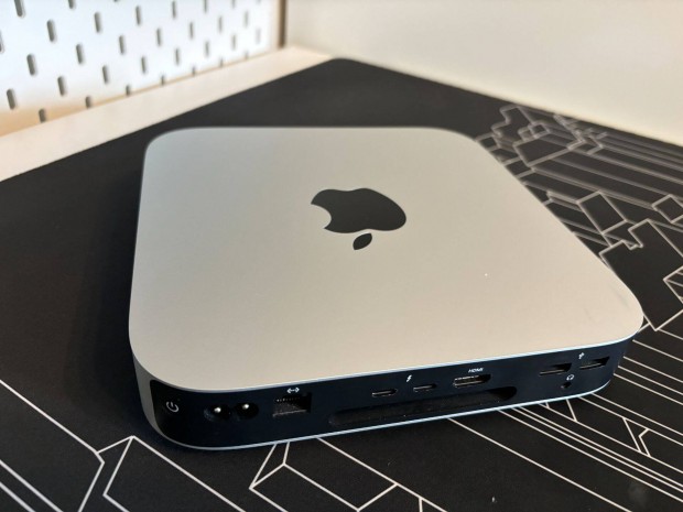 Mac mini 2023, M2 8/512 GB kiegsztkkel