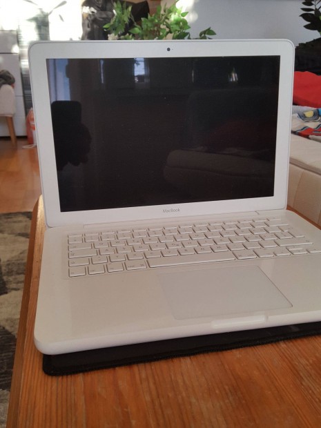 Macbook 2009 White