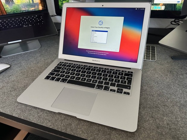 Macbook Air 13" 2013 i5 4GB 256GB