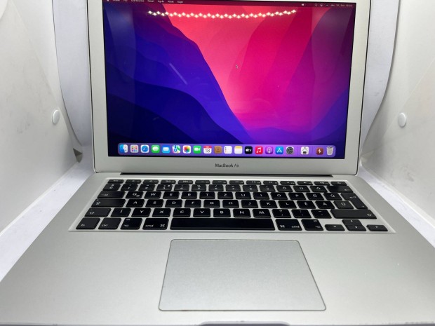 Macbook Air 13" 2015 8G/256GB , j AKKU, Magyar BILL, zletbl