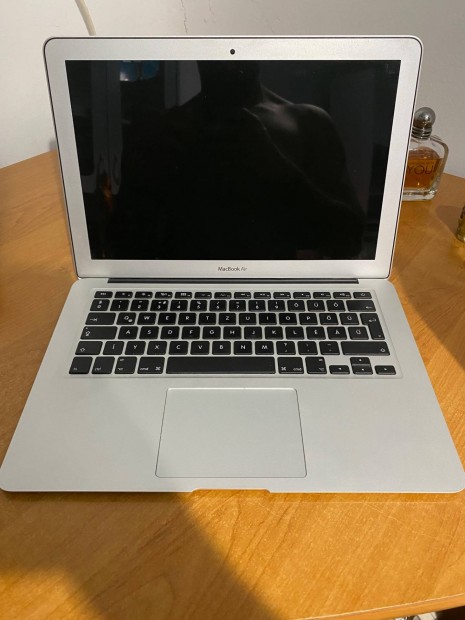 Macbook Air 13" 2015 eleje