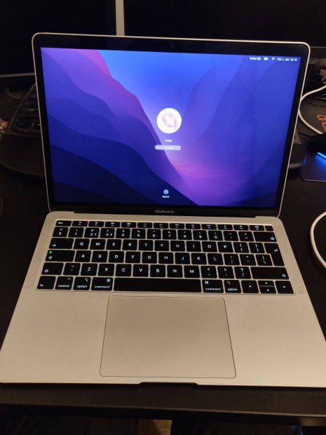 Macbook Air 13" 2019 (Retina, i5 1.6Ghz, 8GB RAM, 120GB SSD)