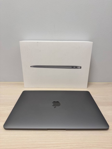 Macbook Air 13' 512GB, asztroszrke 