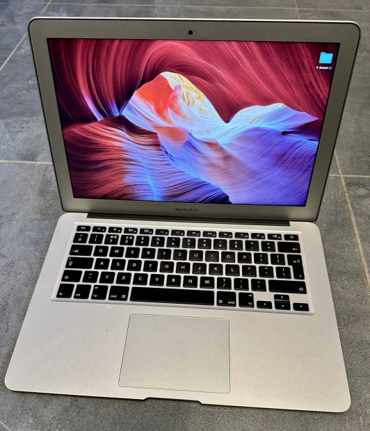 Macbook Air 13" Full dobozos