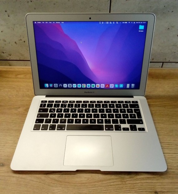 Macbook Air 13" early 2015, 8GB RAM, 128GB SSD