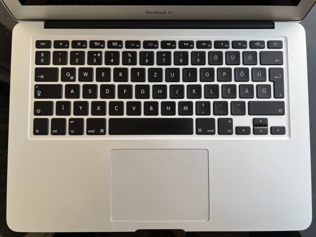 Macbook Air 2017 13 I5, 8GB ram