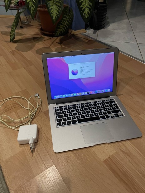 Macbook Air 2017(13 hvelykes)8gb ram/128 gb ssd