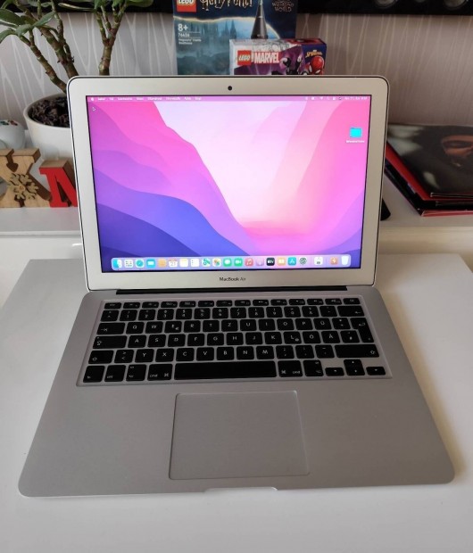 Macbook Air 2017 EMC 3179 i7 8GB 256GB laptop