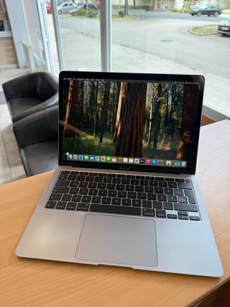 Macbook Air 2020 13" 13 M1 16GB Ram 256GB SSD Asztro Szürke 27% áfa