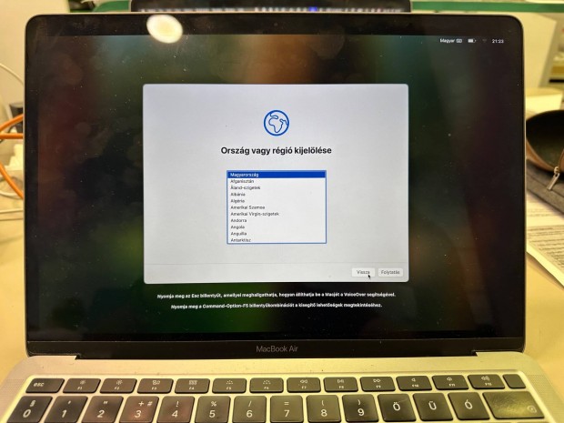Macbook Air 2020 16GB 1TB HDD Magyar, Szép állapot