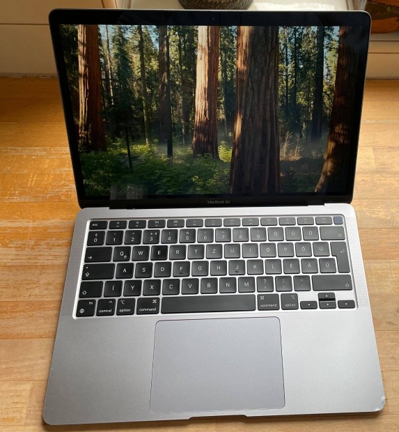 Macbook Air 2020 i5, 8 GB RAM, 512 GB SSD, magyar billentyzet!