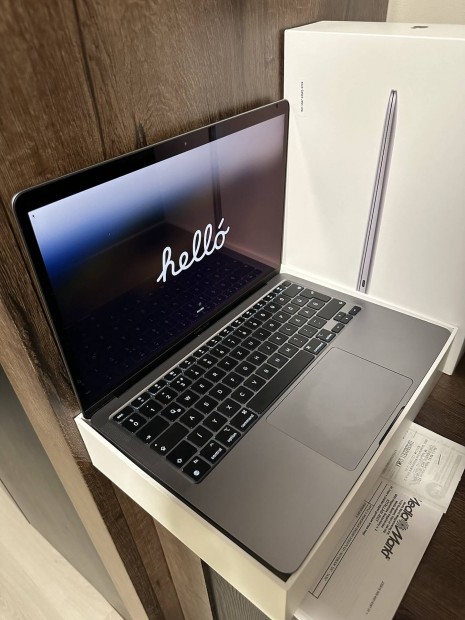 Macbook Air M1 Chip! 8GB/256GB SSD! Magyar! Akku 99%!