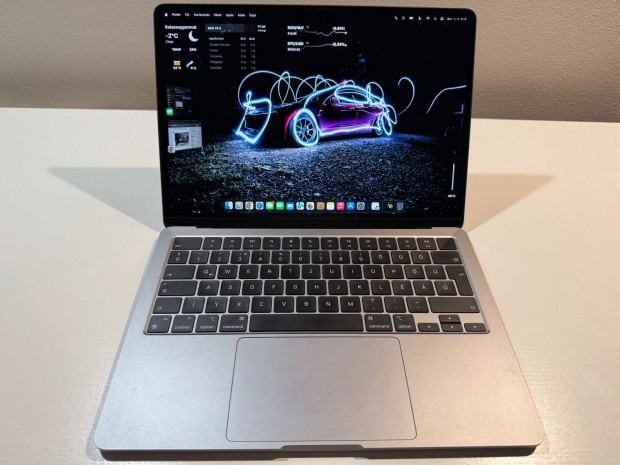 Macbook Air M2 13,6" 8GB/512GB CTO, istyle garancia 2026-ig!