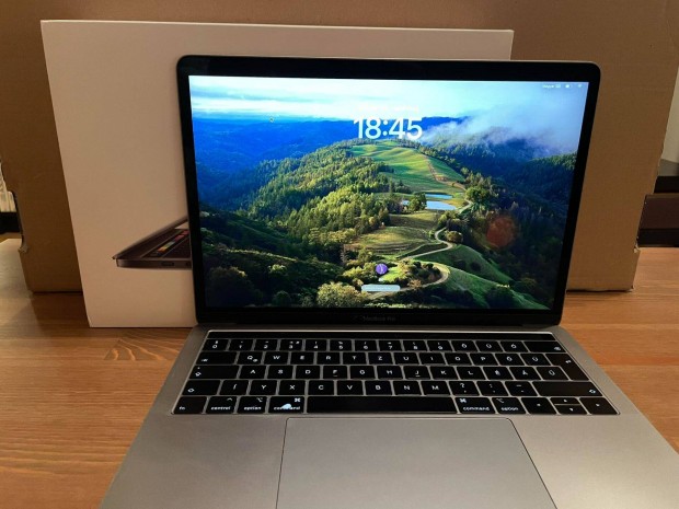 Macbook Pro 13-inch, 2018, Touchbar, 16GB memria, 2,3Ghz 4magos Intel