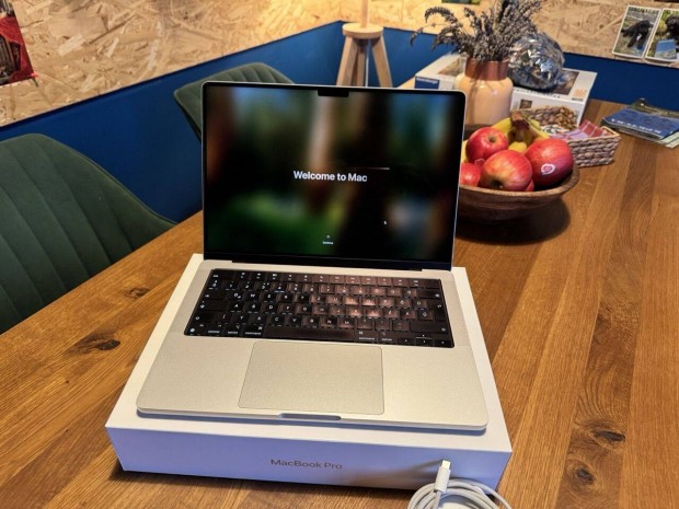 Macbook Pro 14 col, M1 Pro, 16GB , 512 SSD