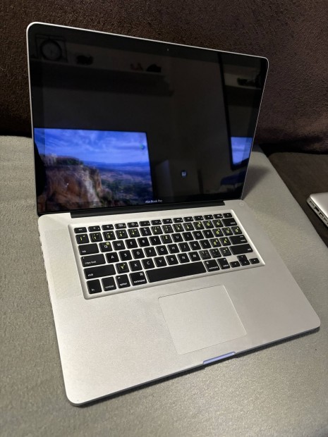 Macbook Pro 15"