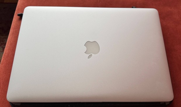 Macbook Pro 15" MID