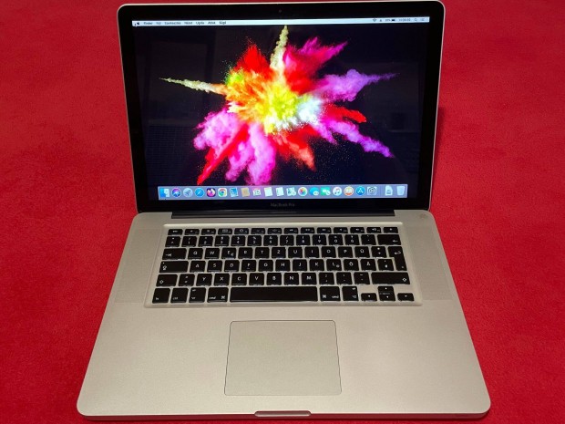 Macbook Pro 15" (2010 kzepe)i5 8gb ram 500HDD