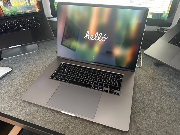 Macbook Pro 16" 2019 CTO i9 32GB 1T