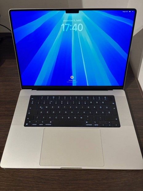 Macbook Pro 16" / Silver / 2021 / M1 Pro / 16C GPU / 16GB / 1T-MAG