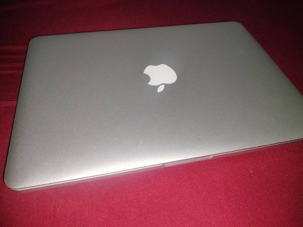 Macbook Pro 2014 I5/8/128 6-7rs akku