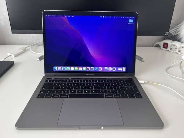 Macbook Pro 2016 13' Touchbar -  I5, 2,9GHz, 16gb ram! 256gb - Magyar