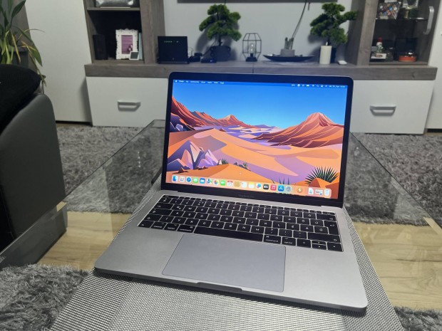 Macbook Pro 2017 Retina Magyar + Szmla i5 7360U 16 GB 256 SSD 