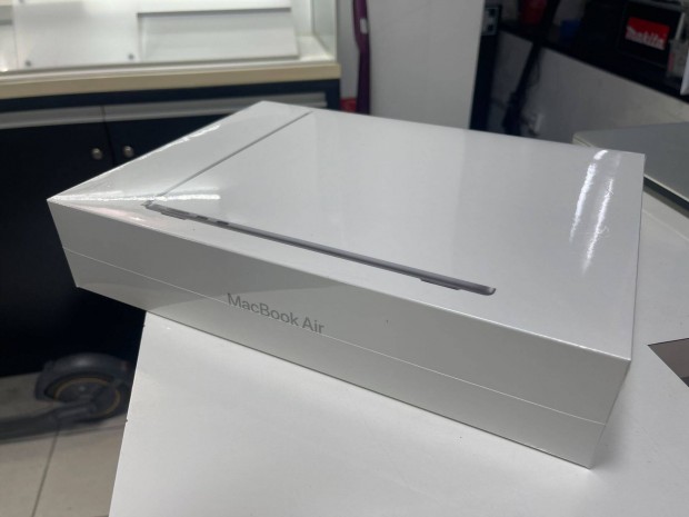 Macbook Pro 2019 Retina 13 colos Touchbar s Touchid vilgts Magyar