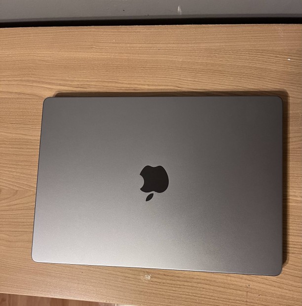 Macbook Pro 2023 (14 inch)