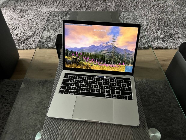 Macbook Pro 2K Retina 2018 Silver i7 2.7 Ghz 8559U 16 GB 256 Apple SSD