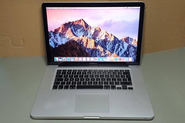 Macbook Pro A1286 (late 2011) 15" LCD, i7 2.2GHz, 8GB RAM, 1T HDD