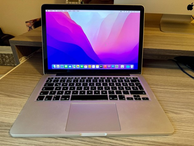 Macbook Pro Retina (2015| i5 2.7gHz, 8Gb, 256 ssd,) magyar!